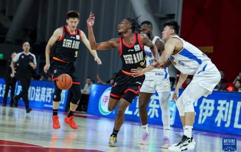 爱游戏(ayx)中国体育-清晨深圳男篮调整名单以备CBA常规赛，手感冰凉环节打磨，赛场秩序良好，身体对抗强度拉满的简单介绍