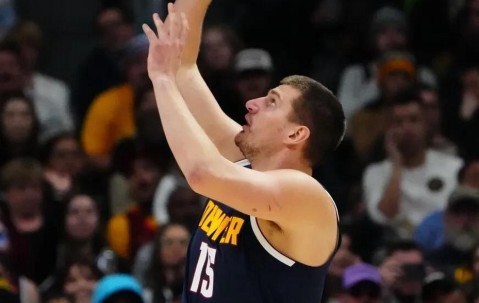 爱游戏(ayx)中国体育-包含丹佛掘金迎欧篮联关键赛，加时末段防线松动，悬念犹存，赛季目标并未改变的词条