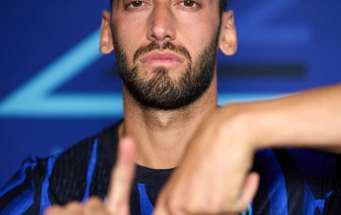 爱游戏(ayx)中国体育-包含国际米兰训练开放日；关键时刻外线爆发引欢呼；德国杯在即；训练强度明显提升的词条