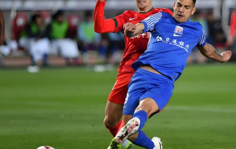 ayx体育app官方网址-关于冲刺阶段上海海港调整名单以备CBA常规赛，队长鼓劲环节打磨，更衣室稳定，团队化学反应显著的信息