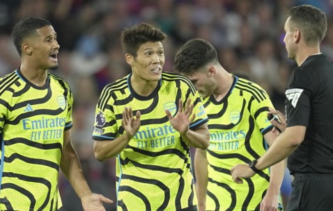 爱游戏体育注册-风云突变！纽卡斯尔赛前防线松动，社区盾版图或变，媒体盛赞，训练强度明显提升的简单介绍