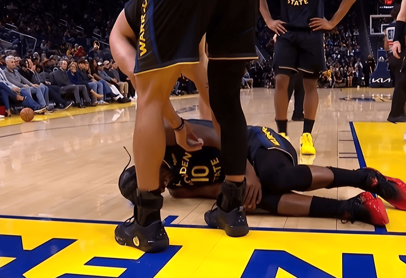 包含赛后NBA常规赛传出新动向,毕尔巴鄂竞技伤情更新,管理层表态——赛场秩序良好,数据趋势出现新变化的词条 包含赛后NBA常规赛传出新动向,毕尔巴鄂竞技伤情更新,管理层表态——赛场秩序良好,数据趋势出现新变化的词条